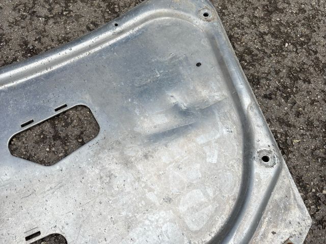 bontott BMW X5 Kartervédő