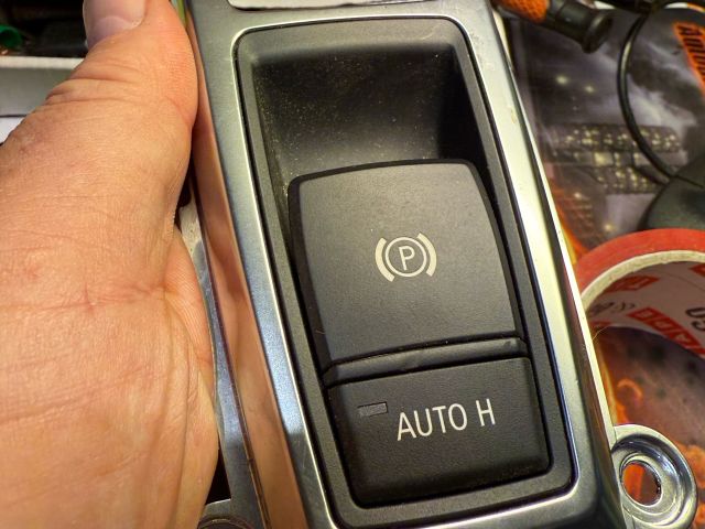 bontott BMW X5 Kézifék Kapcsoló