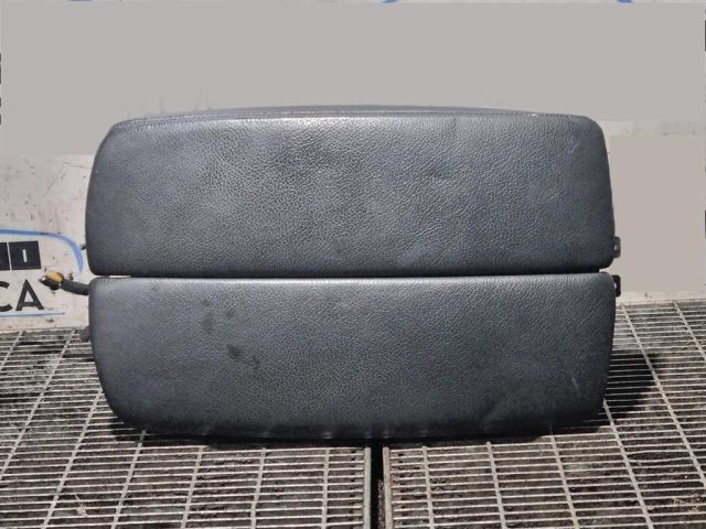 bontott BMW X5 Könyöklő