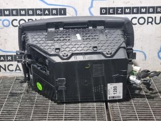 bontott BMW X5 Könyöklő