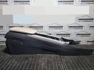 bontott BMW X5 Könyöklő