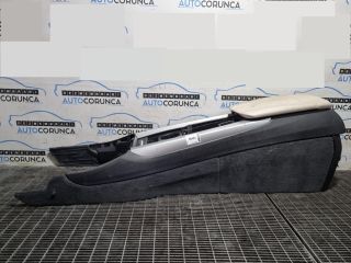 bontott BMW X5 Könyöklő