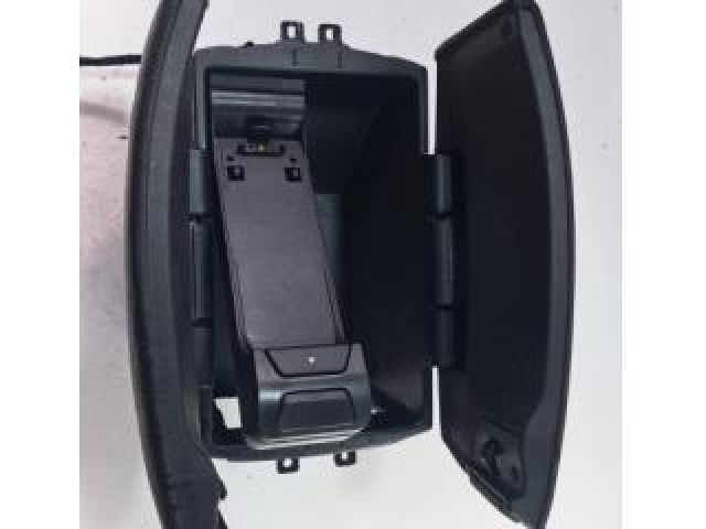 bontott BMW X5 Könyöklő