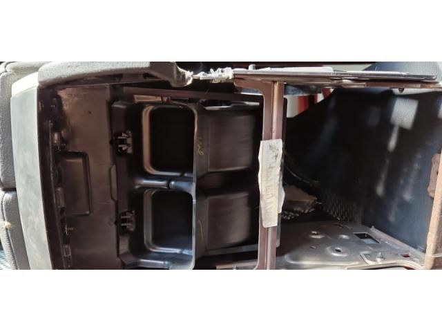 bontott BMW X5 Könyöklő