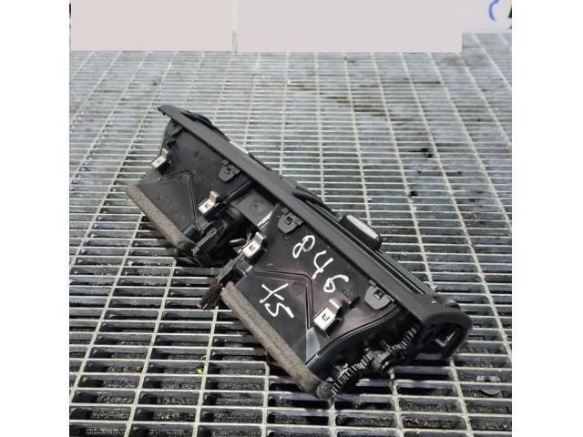 bontott BMW X5 Középső Szellőző