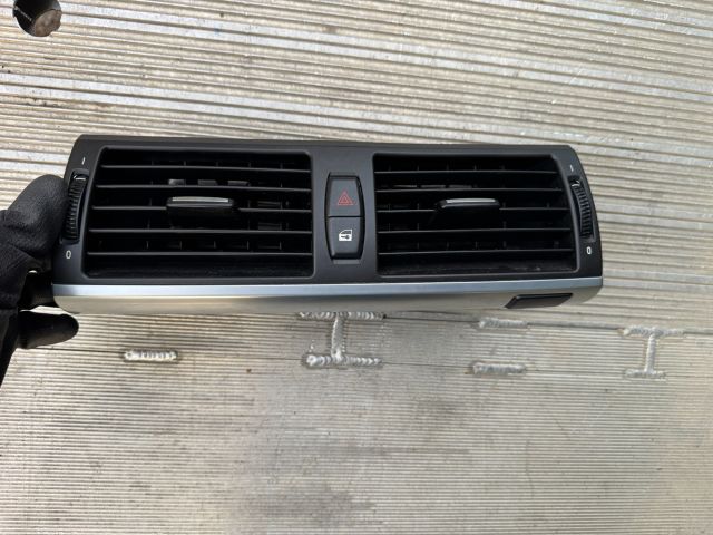 bontott BMW X5 Középső Szellőző