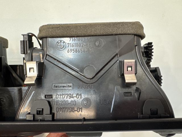 bontott BMW X5 Középső Szellőző