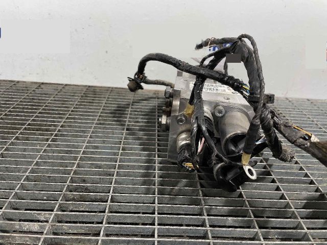 bontott BMW X5 Aktív Futómű Hidraulikus Szeleptömb