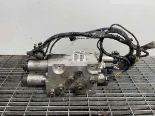 bontott BMW X5 Aktív Futómű Hidraulikus Szeleptömb