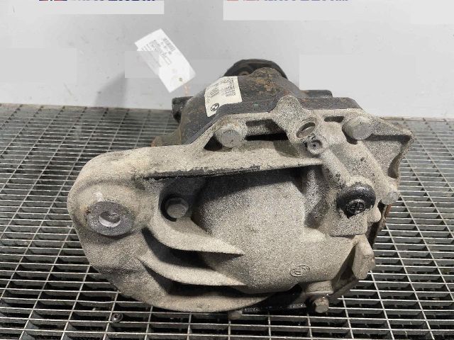 bontott BMW X5 Differenciálmű Tartó Bak