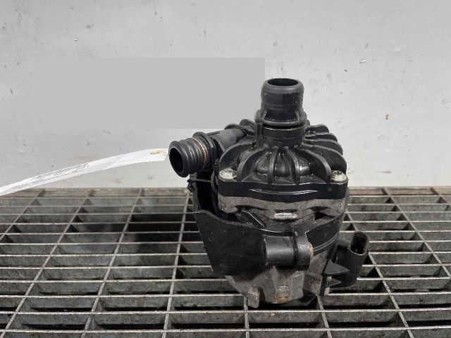 bontott BMW X5 Vízpumpa