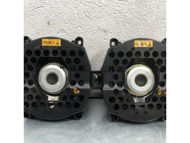 bontott BMW X5 Mélynyomó Hangszóró