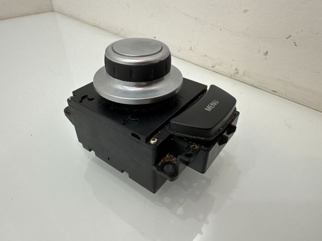 bontott BMW X5 Multimédia Vezérlő