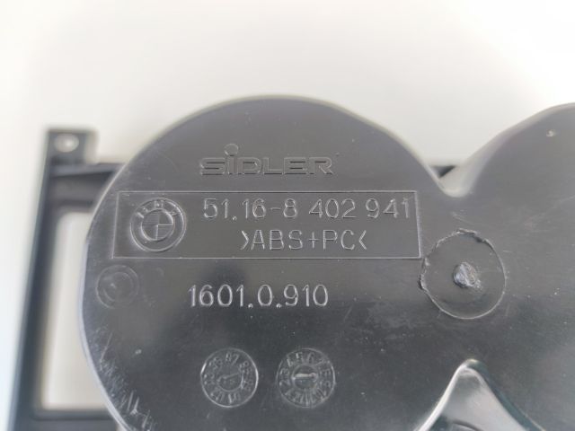 bontott BMW X5 Pohártartó