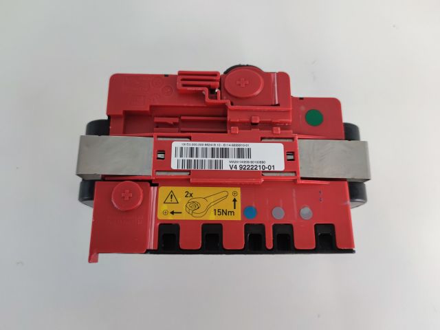 bontott BMW X5 Pozitív Kábel Elosztó