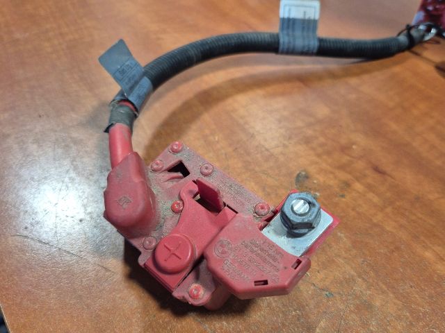 bontott BMW X5 Pozitív Kábel