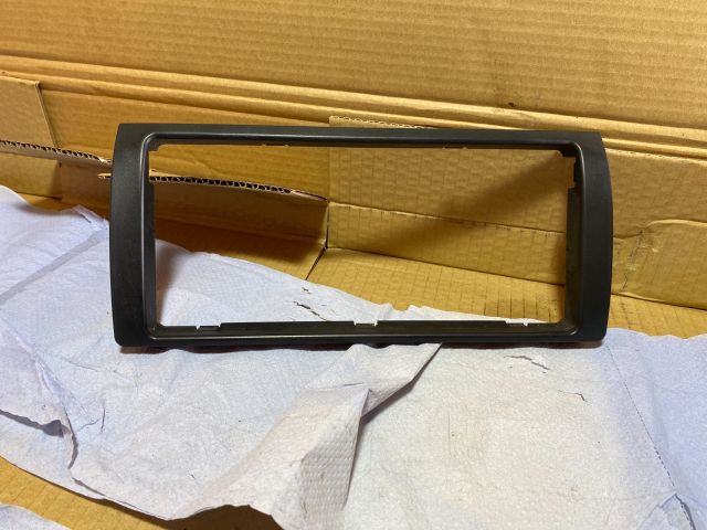 bontott BMW X5 Rádió / CD Keret