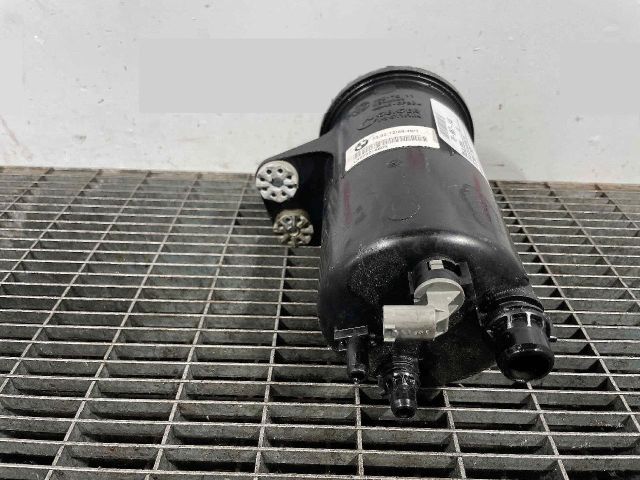 bontott BMW X5 Szervóolaj Tartály