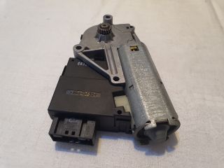 bontott BMW X5 Tetőablak Motor