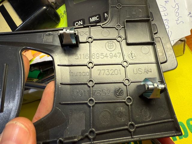 bontott BMW X5 Váltószoknya Rögzítő Keret