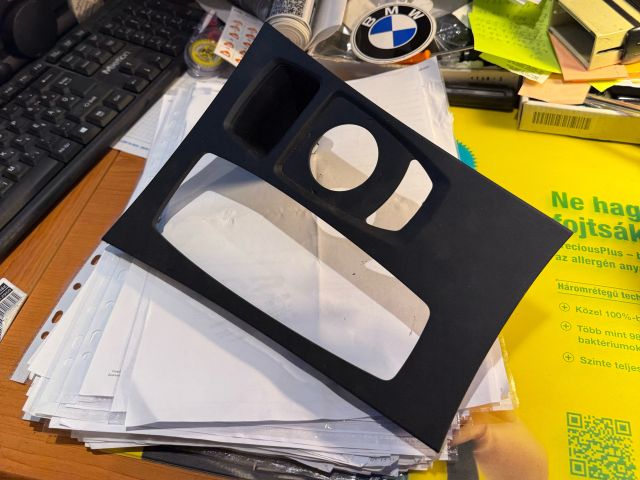 bontott BMW X5 Váltószoknya Rögzítő Keret