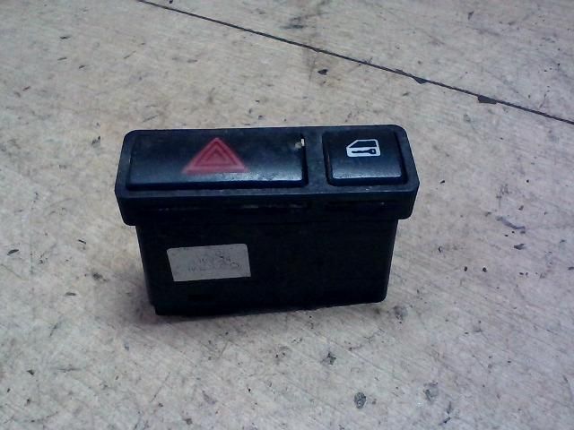 bontott BMW X5 Vészvillogó Kapcsoló