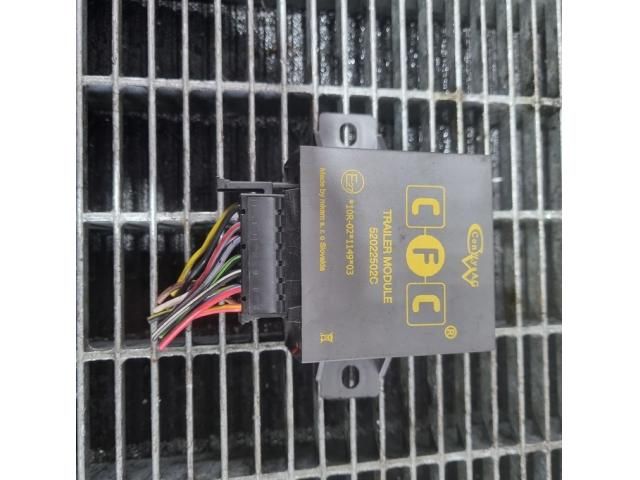 bontott BMW X5 Vonóhorog