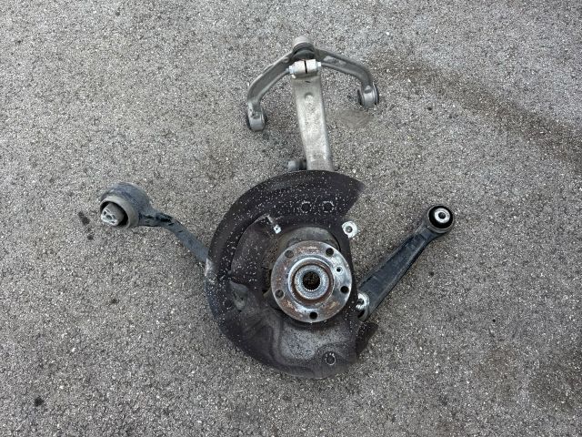 bontott BMW X5 Bal első Csonkállvány Kerékaggyal