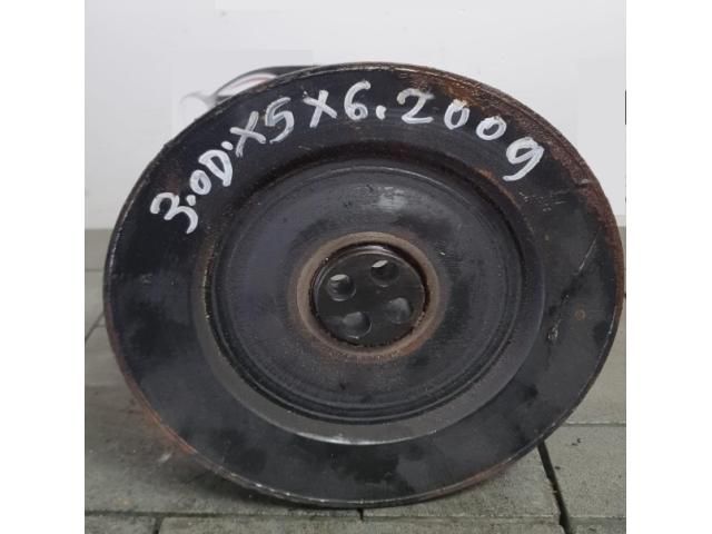 bontott BMW X5 Főtengely Szíjtárcsa