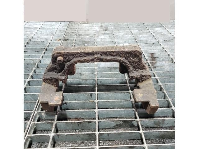 bontott BMW X5 Jobb első Fékkengyel