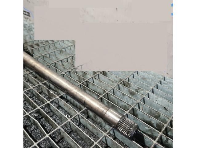 bontott BMW X5 Jobb Féltengely