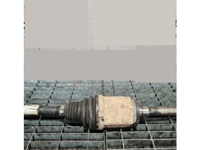 bontott BMW X5 Jobb Féltengely