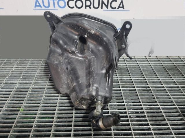 bontott BMW X5 Kiegyenlítő Tartály