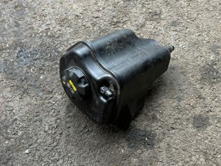 bontott BMW X5 Kiegyenlítő Tartály