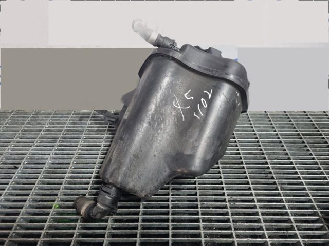 bontott BMW X5 Kiegyenlítő Tartály