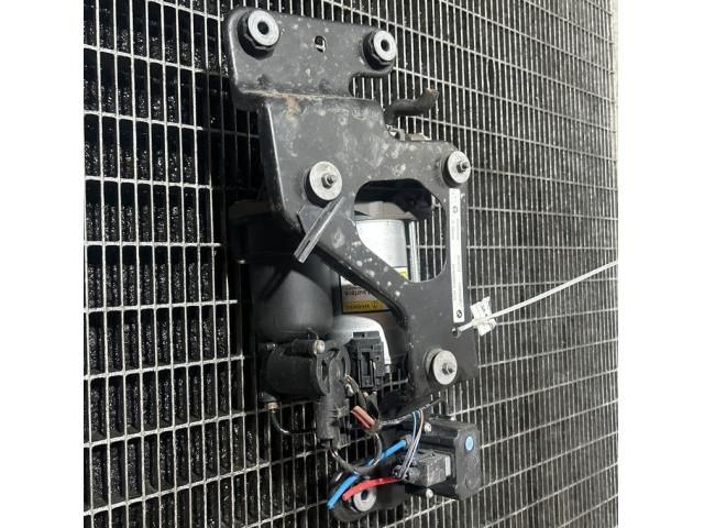 bontott BMW X5 Légkompresszor