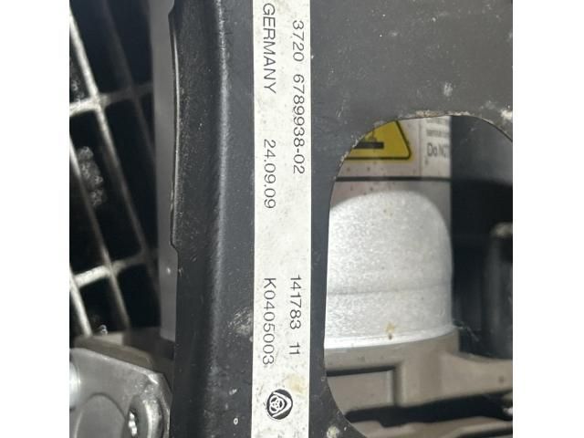 bontott BMW X5 Légkompresszor