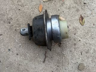 bontott BMW X5 Motor Tartó Bak Jobb