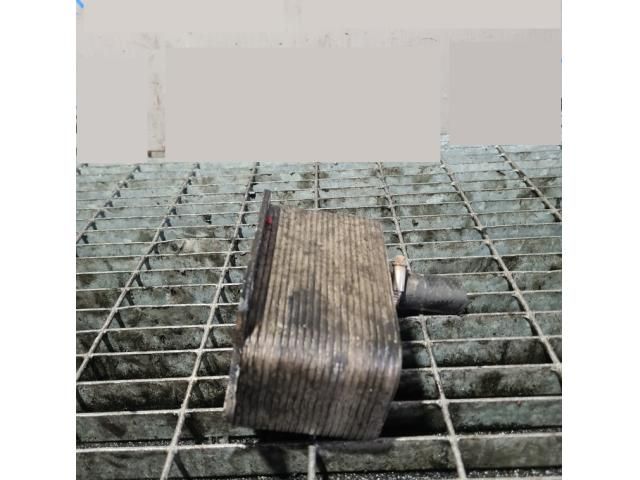 bontott BMW X5 Olajhűtő