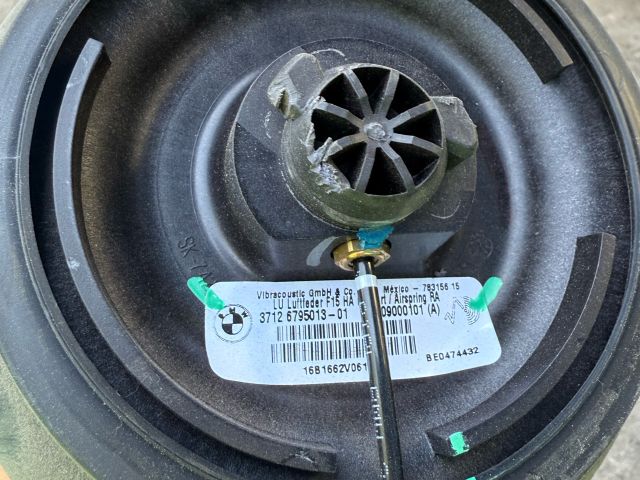 bontott BMW X5 Hátsó Rugó