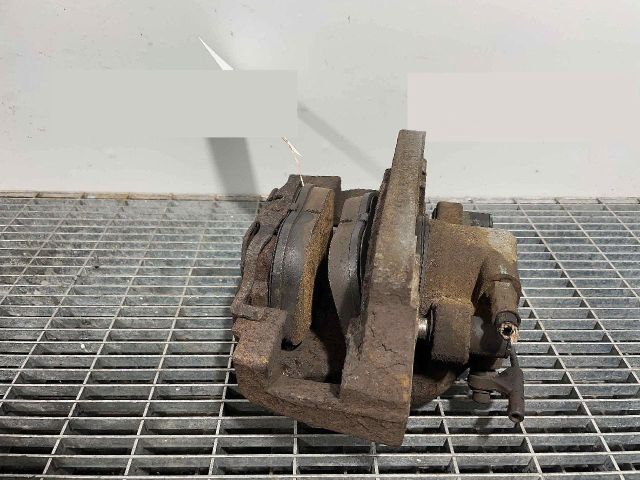 bontott BMW X5 Bal első Féknyereg Munkahengerrel