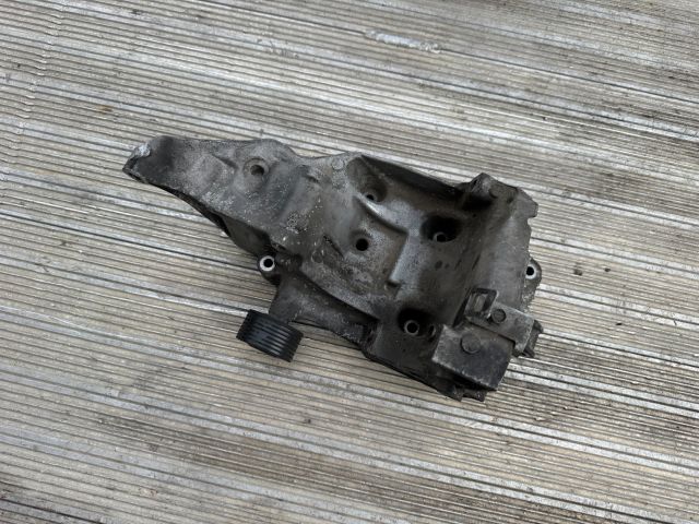 bontott BMW X5 Generátor Tartó Bak