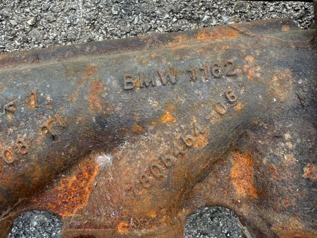 bontott BMW X5 Kipufogó Könyök