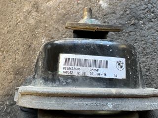 bontott BMW X5 Motor Tartó Bak Jobb