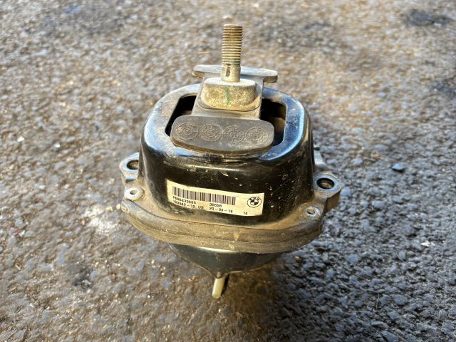 bontott BMW X5 Motor Tartó Bak Jobb