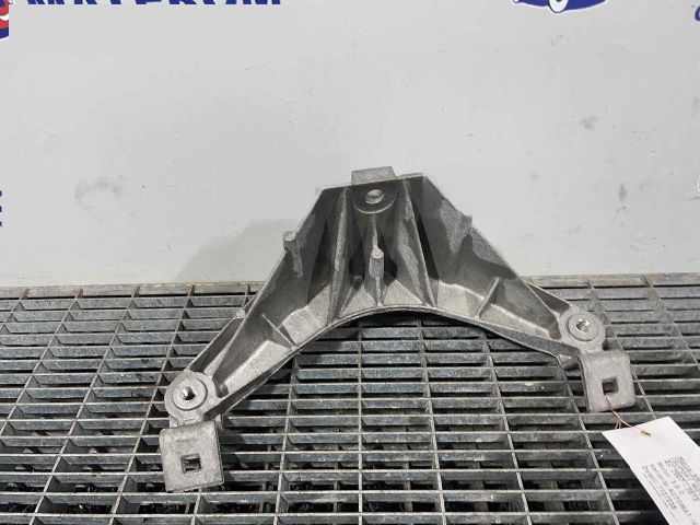 bontott BMW X5 Motor Tartó Bak (Pozíciófüggetlen)