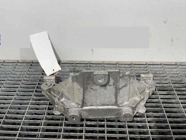 bontott BMW X5 Motor Tartó Bak (Pozíciófüggetlen)