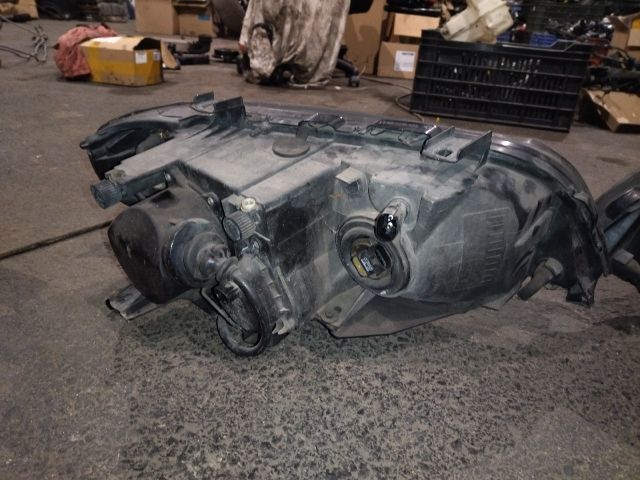 bontott BMW X5 Xenon Fényszóró Pár