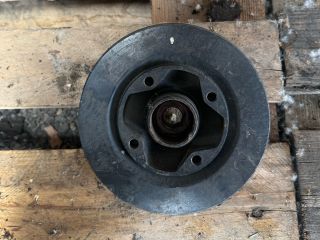 bontott BMW X6 Főtengely Szíjtárcsa