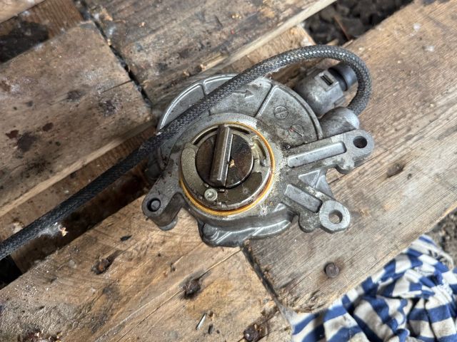 bontott BMW X6 Vákumpumpa